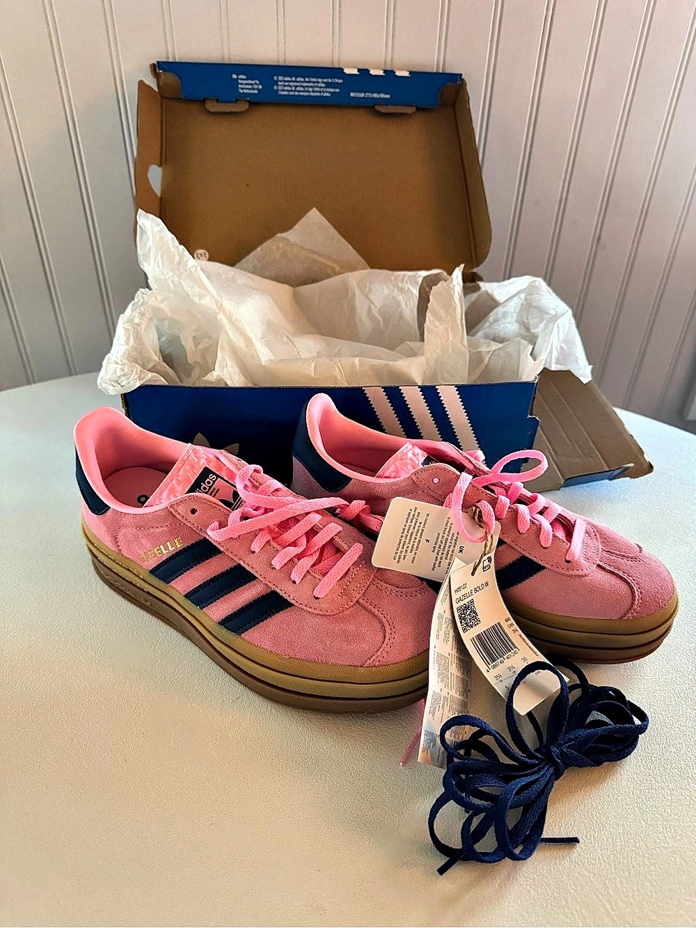 adidas Gazelle Bold W Pink & Blue Sneakers US 5 NWT